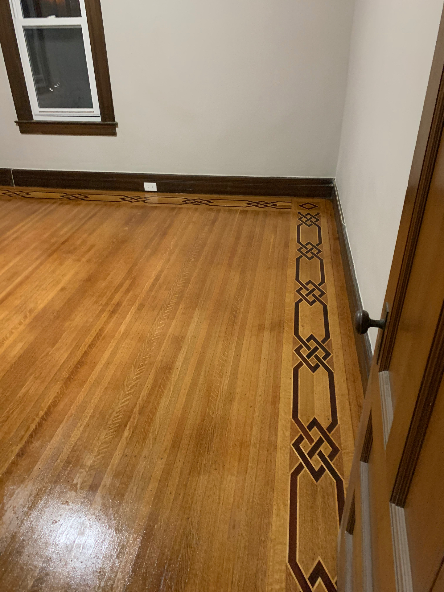 Knotwork inlay border after a re-coat
